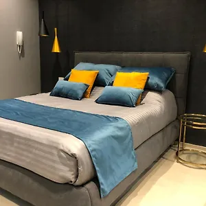 https://suite-apollinare.emilia-romagnahotels.net